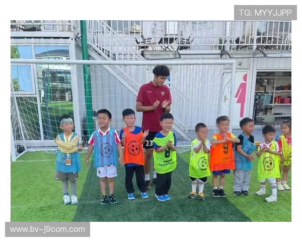 小鸡快跑足球课教学设计与实践探索：激发儿童运动兴趣与团队合作能力